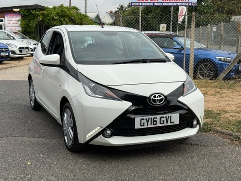 Toyota Aygo VVT-I X-PRESSION 16
