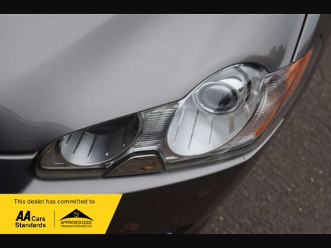 Jaguar XF 3.0 XF Premium Luxury V6 Auto 4dr 13