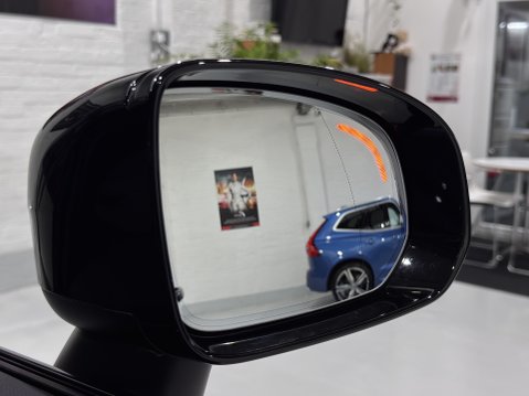 Volvo XC60 B4 PLUS MHEV 47