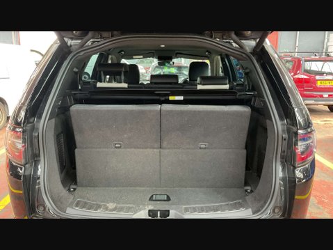 Land Rover Discovery Sport 2.0 Discovery Sport R-Dynamic SE D Automatic 4WD 5dr *NATIONAL DELIVERY* 13