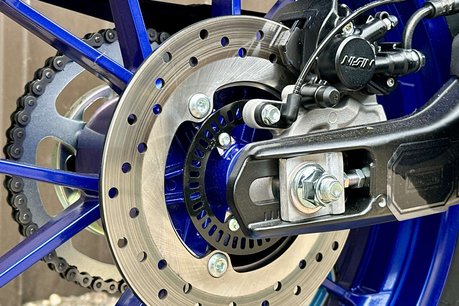 Yamaha R125 (YZF 125-A) 13