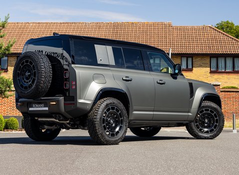 Land Rover Defender 110 OCTA EDITION ONE 4