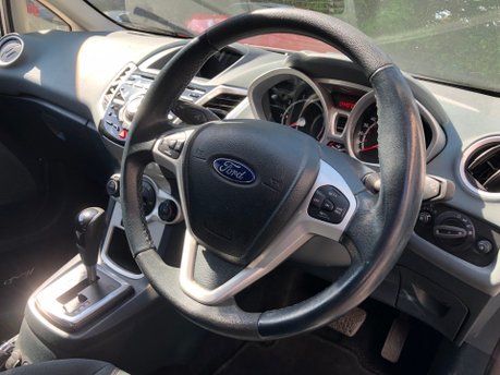 Ford Fiesta 1.6 TITANIUM automatic petrol 5dr 45,000 miles, 2 owners, ulez compliant 4