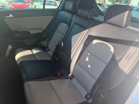 Kia Sportage GT-LINE 8