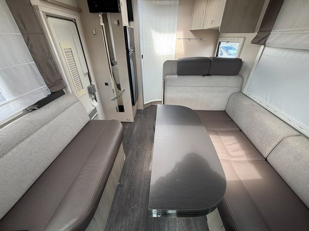 Chausson Flash Automatic | Flash 610 | 4 Berth | 4 Belts | Large Lounge | Rear Bathroom 13