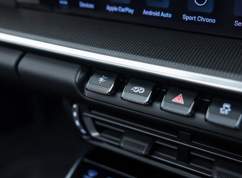 Porsche 911 Turbo S Cabriolet (992) 31