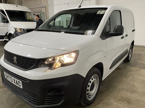Peugeot Partner BLUEHDI PROFESSIONAL PREMIUM PLUS L1 1