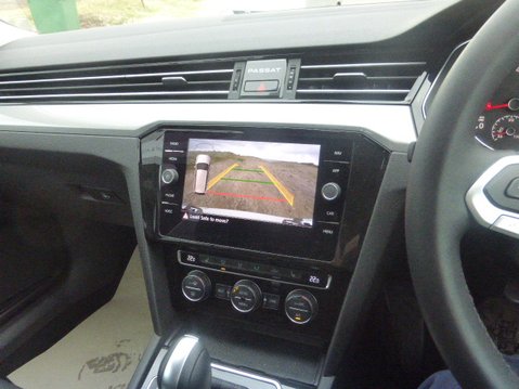 Volkswagen Passat 9
