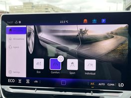 Volkswagen Tiguan 1.5 Tiguan Life TSi PHEV Semi-Auto 5dr 34