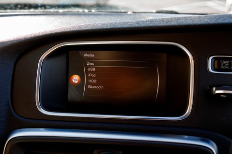 Volvo V40 T3 INSCRIPTION 25