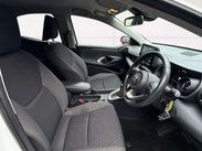 Toyota Yaris 1.5 Yaris Design HEV CVT 5dr 10