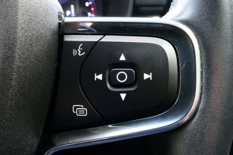 Volvo XC40 2.0 XC40 Inscription Pro B4 MHEV Auto 5dr 43