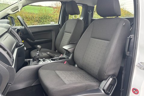 Ford Ranger XL 170 ps Super Cab 4x4 Pickup - Tonneau Cover - Air Con 3