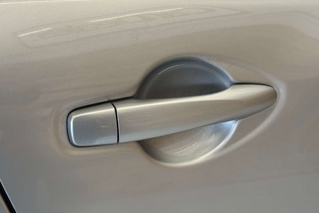 Nissan Qashqai 1.2 DIG-T N-Connecta SUV 5dr Petrol Manual Euro 6 (s/s) (115 ps) 72