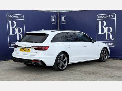 Audi A4 2.0 TDI 40 Black Edition Estate 5dr Diesel S Tronic quattro Euro 6 (s/s) (1 5