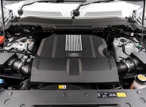 Land Rover Defender 90 V8 29