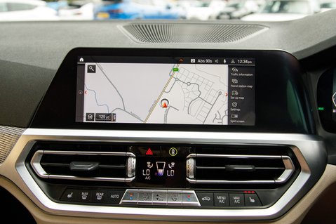 BMW 3 Series 330E M SPORT PHEV 27