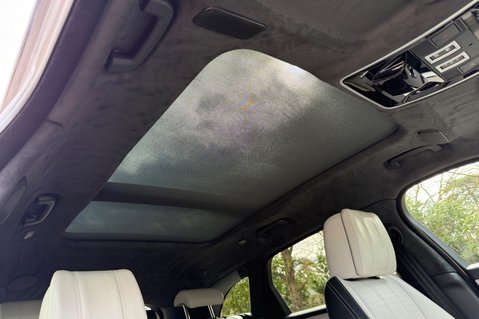 Land Rover Range Rover Velar FIRST EDITION - HUGE SPEC - PAN ROOF -1600W MERIDIAN -AIR SUSPENSION 71