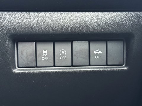 Suzuki Swift 1.2 Dualjet 83 12V Hybrid SZ-L 5dr 28