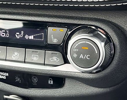 Nissan Juke 1.6 Juke Tekna HEV CVT 5dr 48