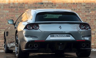 Ferrari GTC4 Lusso 3