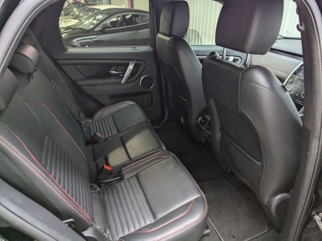 Land Rover Discovery Sport 1.5 Discovery Sport R-Dynamic SE P300e Auto 4WD 5dr 62