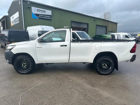 Toyota Hilux ACTIVE 4WD D-4D S/C 2
