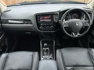 Mitsubishi Outlander DI-D 4 10