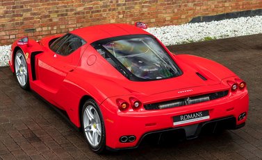 Ferrari Enzo 11