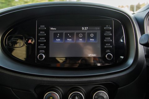Toyota Aygo X VVT-I PURE 22