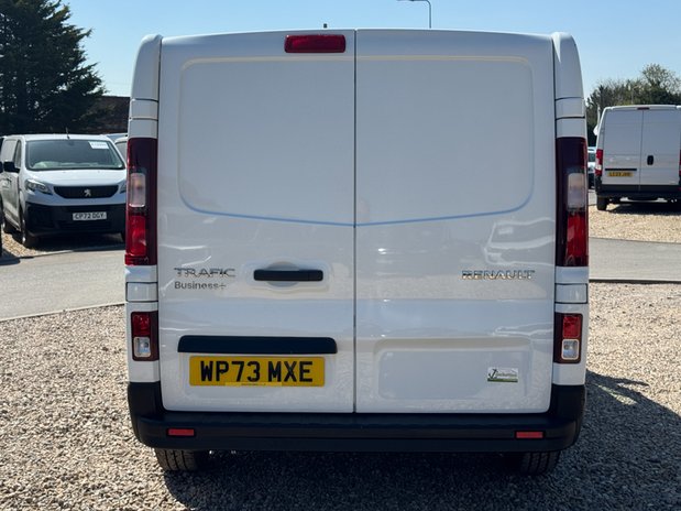 Renault Trafic SWB L1H1 Low Roof Business Plus SL28 Air Con Camera Sensors Euro 6 7