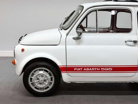Fiat 500 595 ABARTH 16