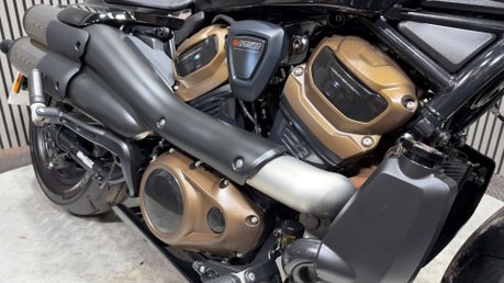 Harley-Davidson Sportster 1250 S 2022 ONLY 3K STUNNING BIKE 120BHP ULTIMATE STREET CRED 38