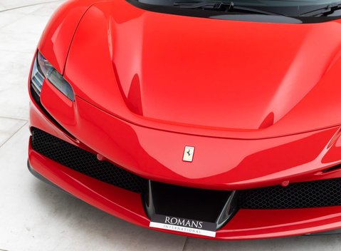 Ferrari SF90 Stradale 22