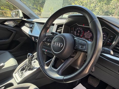 Audi A1 1.0 TFSI 30 Sport Sportback S Tronic Euro 6 (s/s) 5dr 27