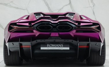 Lamborghini Revuelto 8
