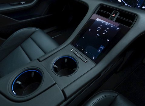 Porsche Taycan 4S 21