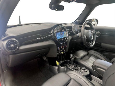 Mini Hatch Cooper SE 32.6kWh Level 3 Hatchback 3dr Electric Auto (184 ps) 15