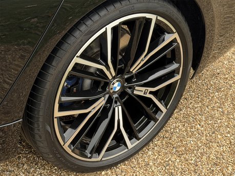 BMW 5 Series 520D M SPORT TOURING MHEV 35