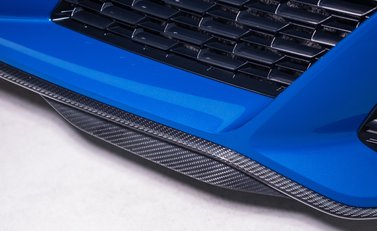 Audi R8 V10 PERFORMANCE CARBON BLACK SPYDER 35