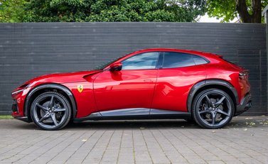 Ferrari Purosangue 4