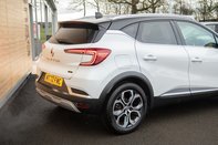 Renault Captur TECHNO E-TECH 8