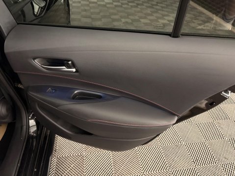 Toyota Corolla 1.8 VVT-h Excel Touring Sports CVT Euro 6 (s/s) 5dr 31