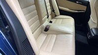 Lexus Is 2.5 300h Executive Edition Saloon 4dr Petrol Hybrid E-CVT Euro 5 (s/s) (223 6