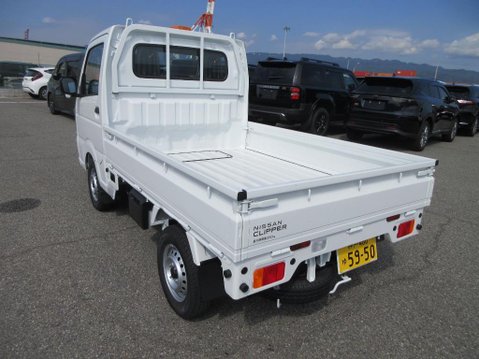 Nissan NT100 Clipper DX 2WD Manual 660cc KEI TRUCK BRAND NEW DELIVERY MILEAGE 7