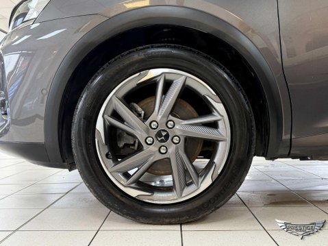 DS DS 7 1.6 E-TENSE 13.2kWh Rivoli Crossback EAT8 Euro 6 (s/s) 5dr 68