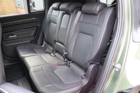 Land Rover Defender 110 2026 HARD TOP X-DYNAMIC HSE 350 WORLD TOUR 2 EDITON REAR  SEATS FITTED PPF  27
