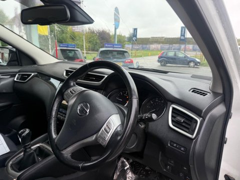 Nissan Qashqai 1.5 dCi N-Connecta 2WD Euro 6 (s/s) 5dr 8