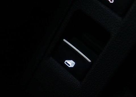 Volkswagen T-Roc 1.5 TSI R-Line Convertible 2dr Petrol Manual 2WD Euro 6 (s/s) (150 ps) 41