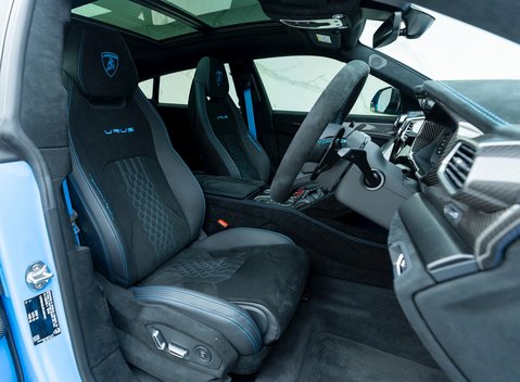 Lamborghini Urus Performante 10